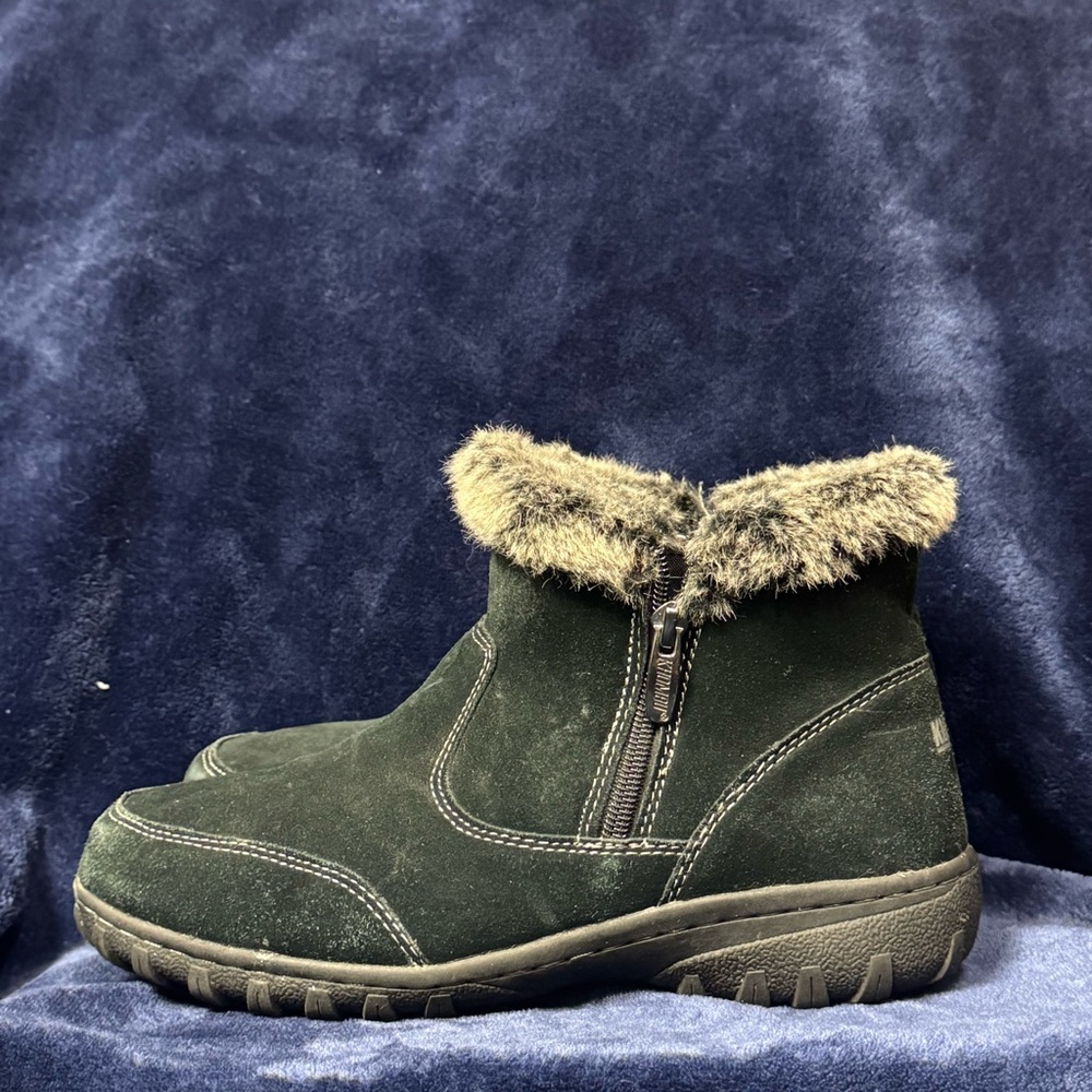 Khombu Women’s Iris All Weather Suede Ankle Boots Black Grey Fur Trim Size 9